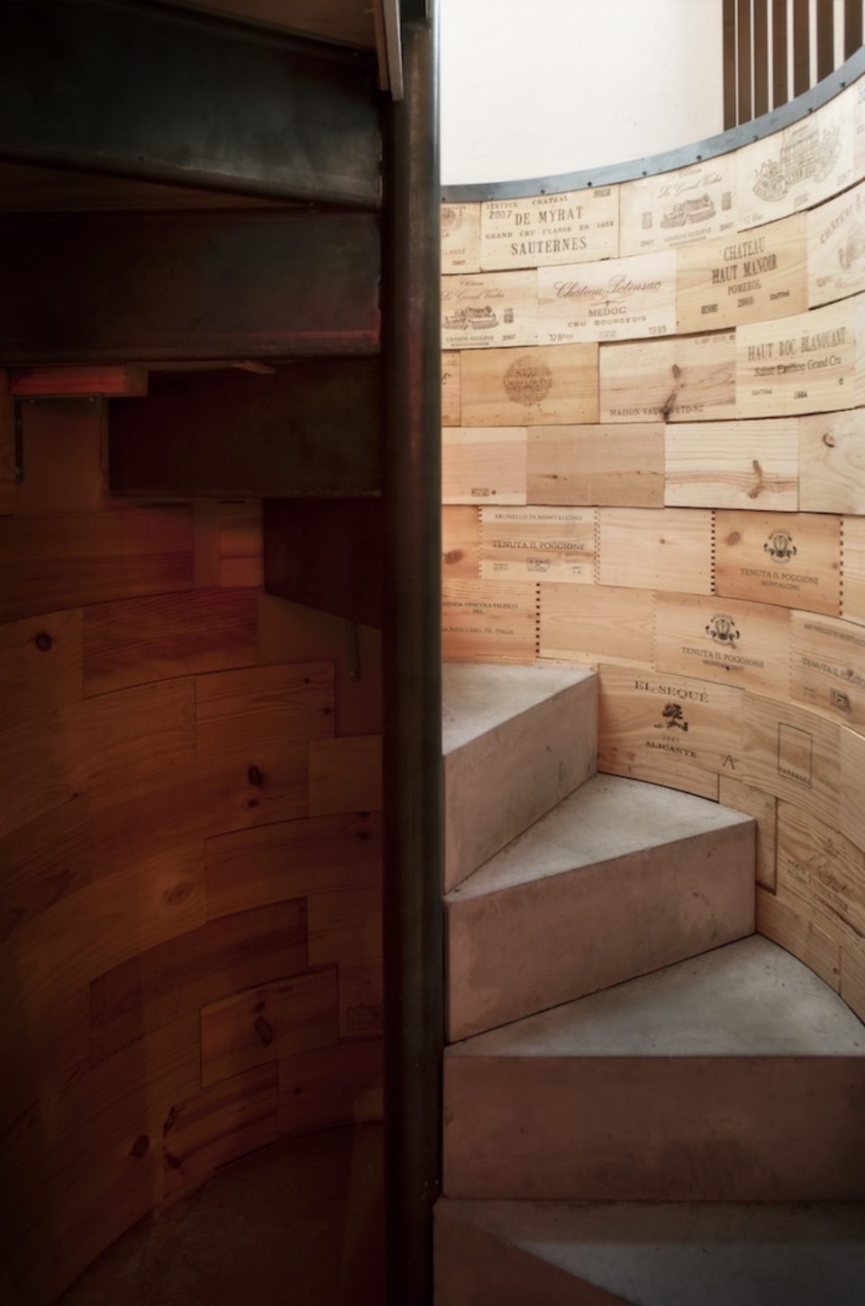 Monarchy – Malcolm Taylor and Associates Monarchy – Malcolm Taylor and Associates